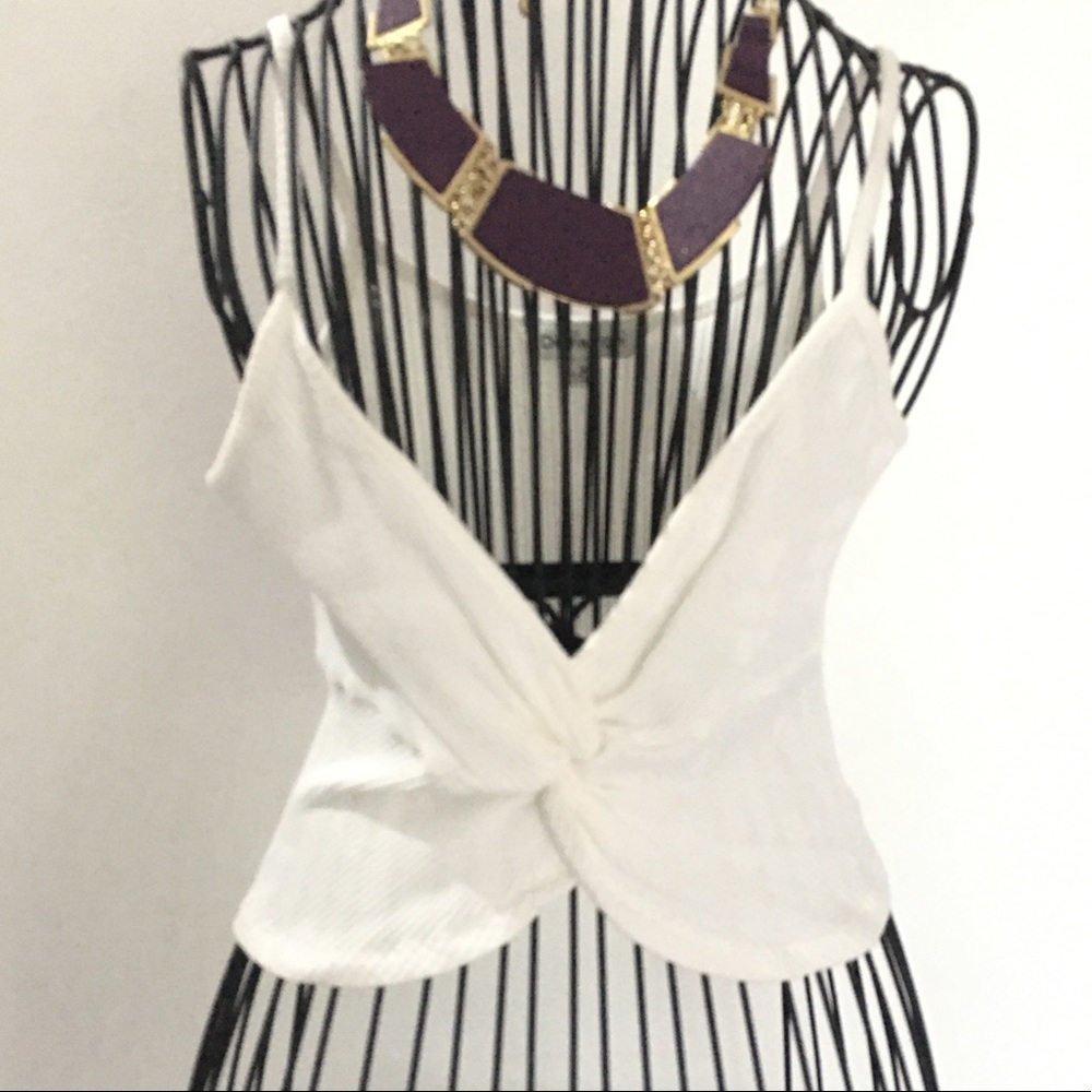 White String Fitted Tank Top Size M - image 2